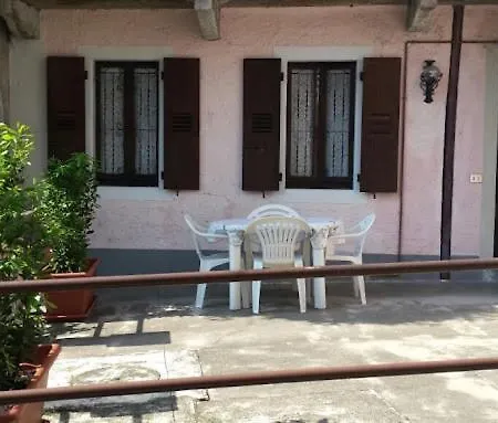 Piccolo Porto Di Cerro Apartment *